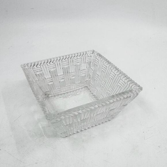 Vintage TIFFANY & CO Crystal Basket-Weave Trinket Bowl/Candy Dish - Picture 1 of 6